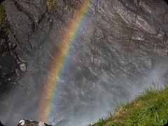 Regenbogen über Låtefossen