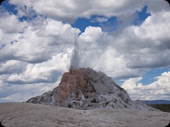 White Dome Geysir